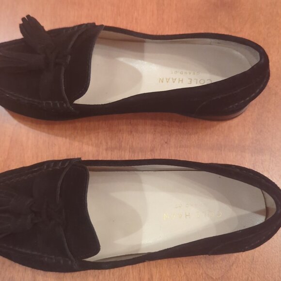 Cole Haan Womens Grand 0s Black Suede Tassel Loafers Slip On Size 5B - Picture 3 of 5
